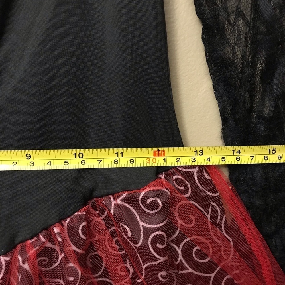 Vampire Dress Costume - Picture 8 of 10